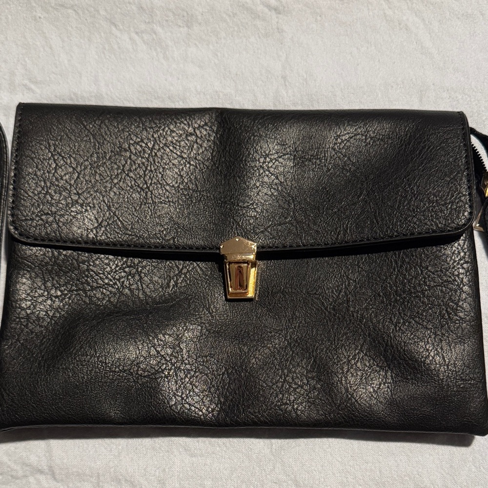Elegant Black Crossbody Bag